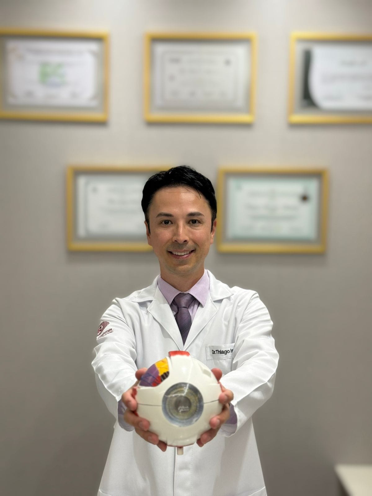 Dr. Thiago Issamu Swiech – Oftalmologista certificado pelo CBO Itajaí SC
